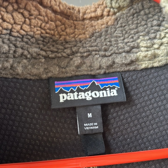 Patagonia Men’s Retro Pile Fleece Camo size Medium - Picture 2 of 4